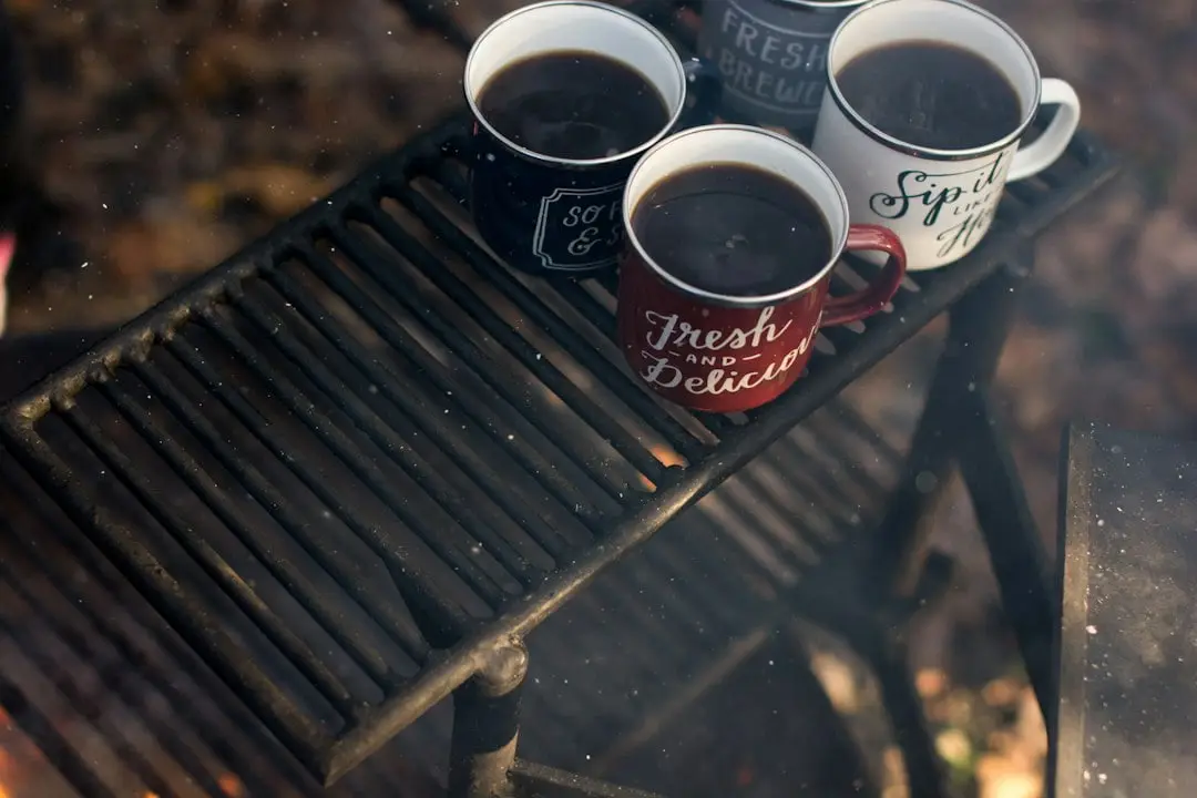 Lyxiga kaffeabonnemang - få ditt favoritkaffe levererat varje månad illustration